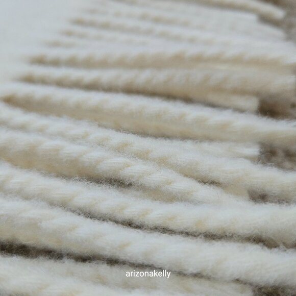 NWOT {LUXURY} Wool Cashmere Scarf Thick Soft *AMAZING* - Picture 12 of 17